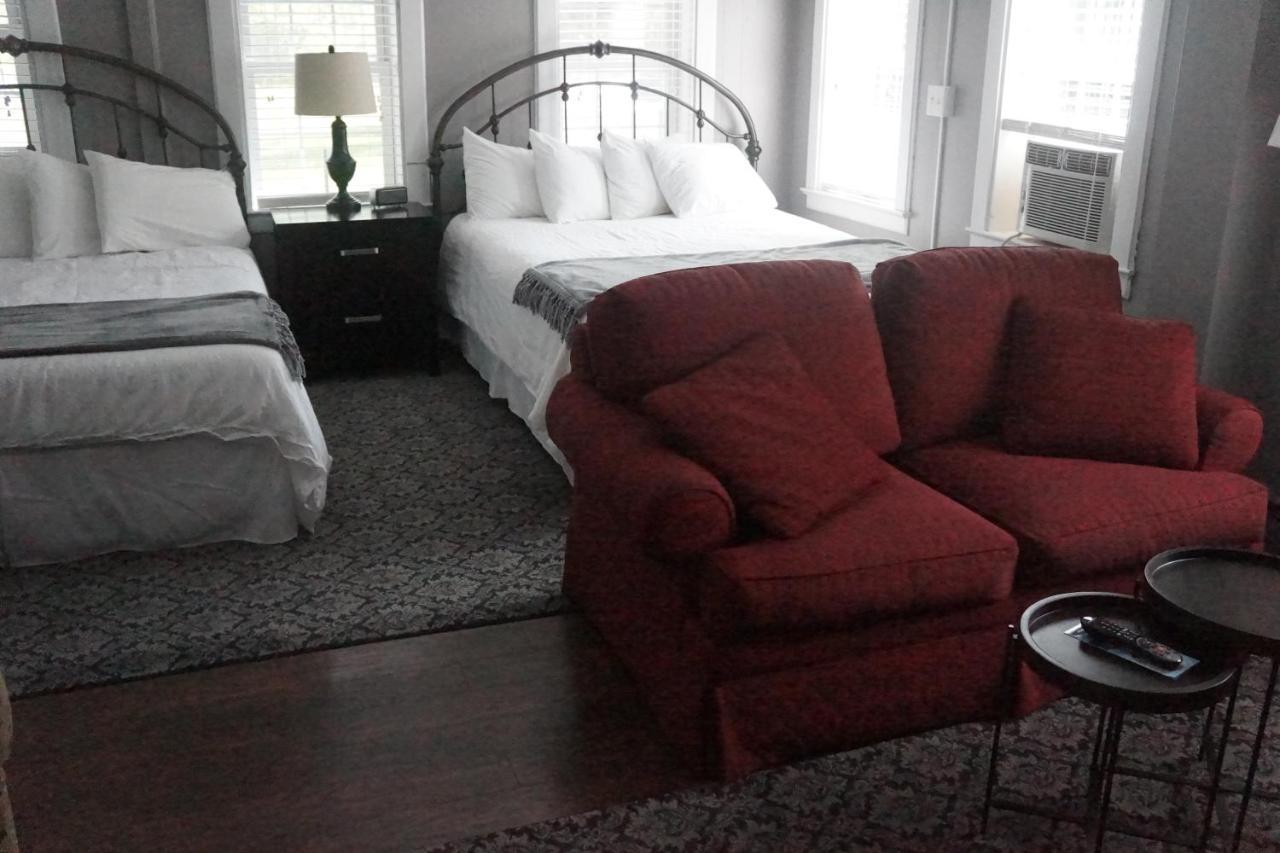 The Frogtown Inn Canadensis Exterior foto